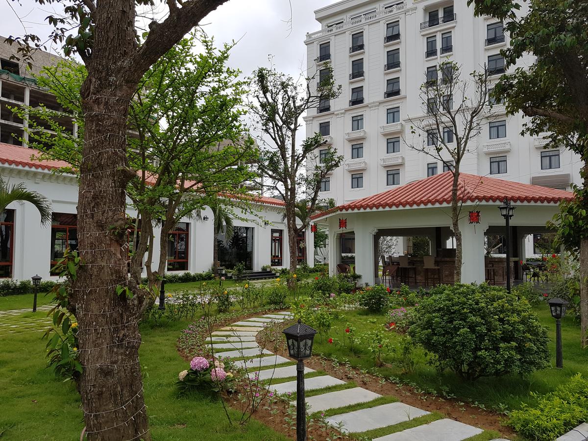 Combo nghỉ dưỡng Hà Nội – Ninh Bình tại Hidden Charm Hotel & Resort 4 sao